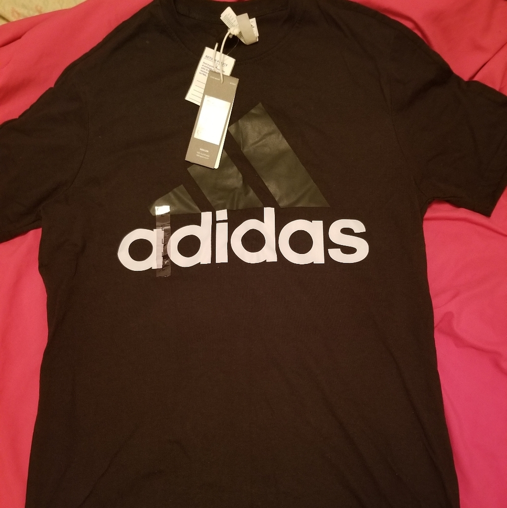 Adidas tshirt
